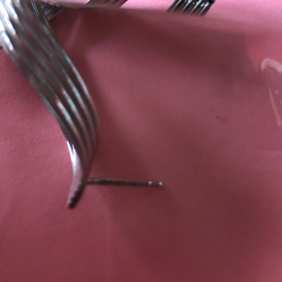 Sterling silver twisted hoop earrings - Picture 4 of 5